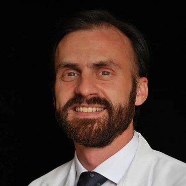 Dr. Carlos Chiclana